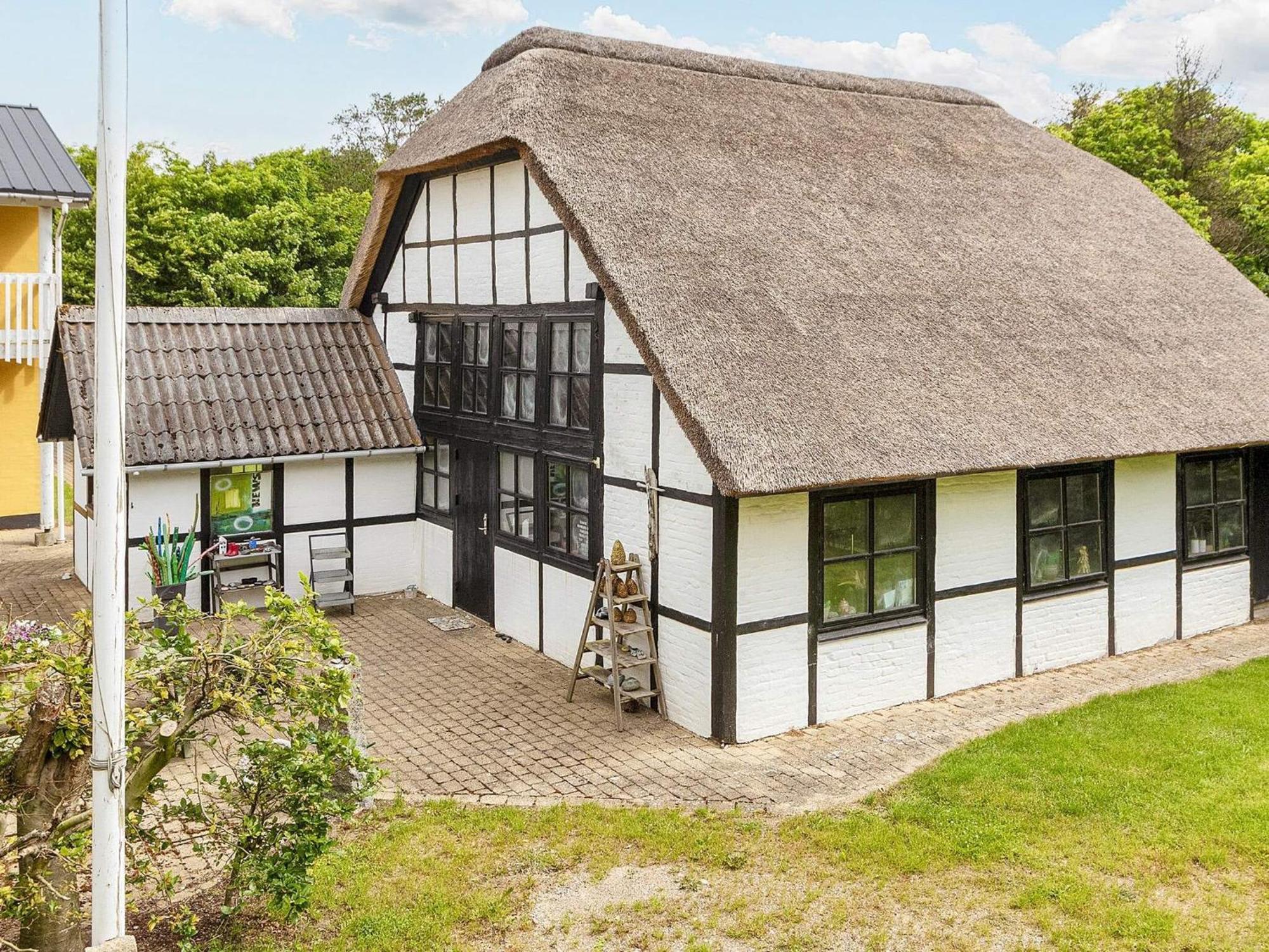 6 Person Holiday Home On A Holiday Park In กิลล์ลาย ภายนอก รูปภาพ